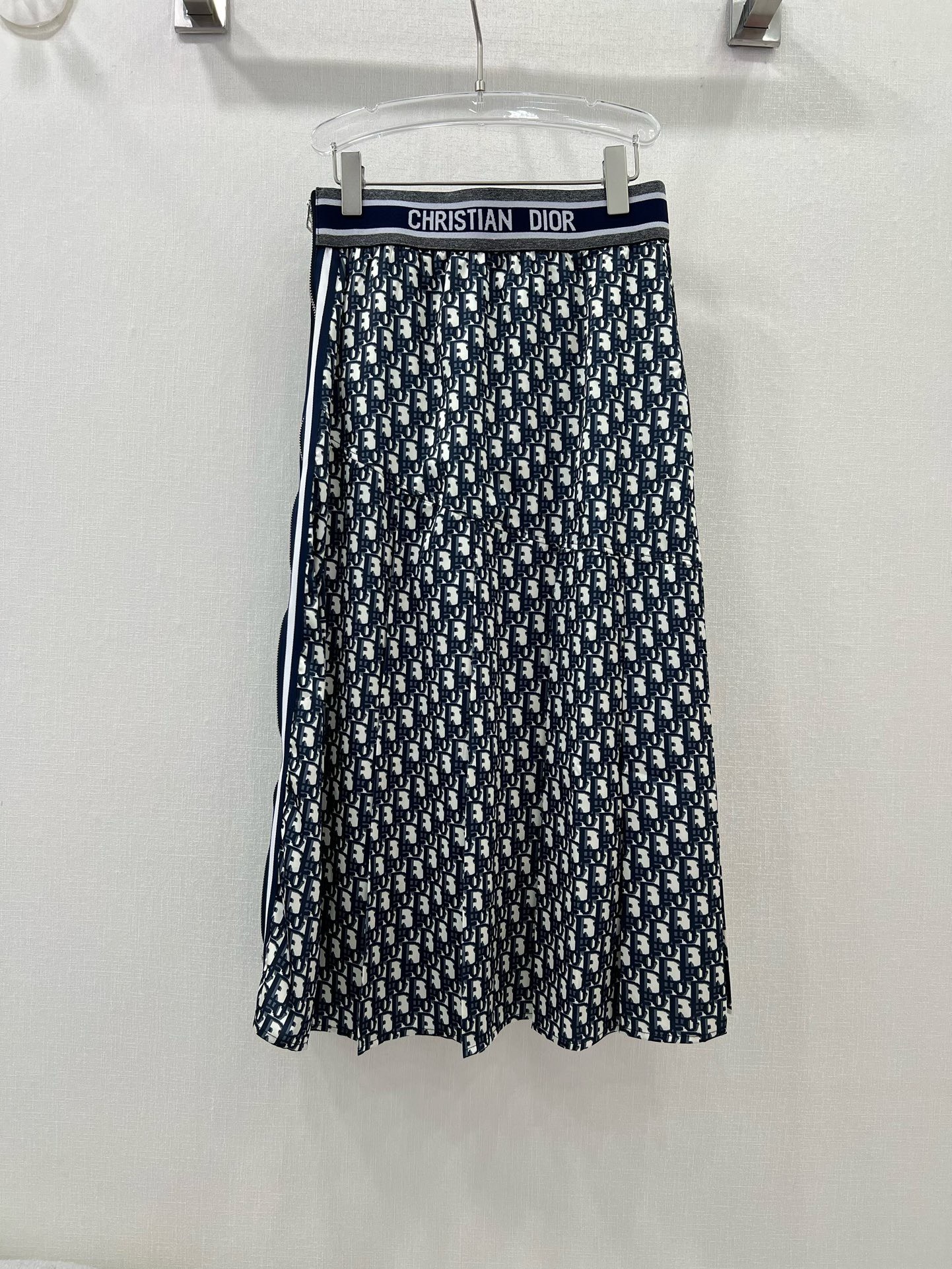 Bagsaaa D10r Oblique Jacquard Zipper Blue Long Skirt