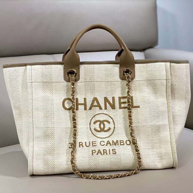 Bagsaaa Ch**el Deauville Shopping Bag in Cream - 30 × 39 × 22 cm