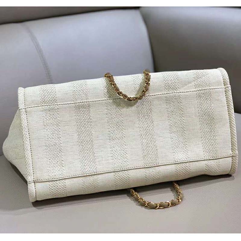 Bagsaaa Ch**el Deauville Shopping Bag in Cream - 30 × 39 × 22 cm