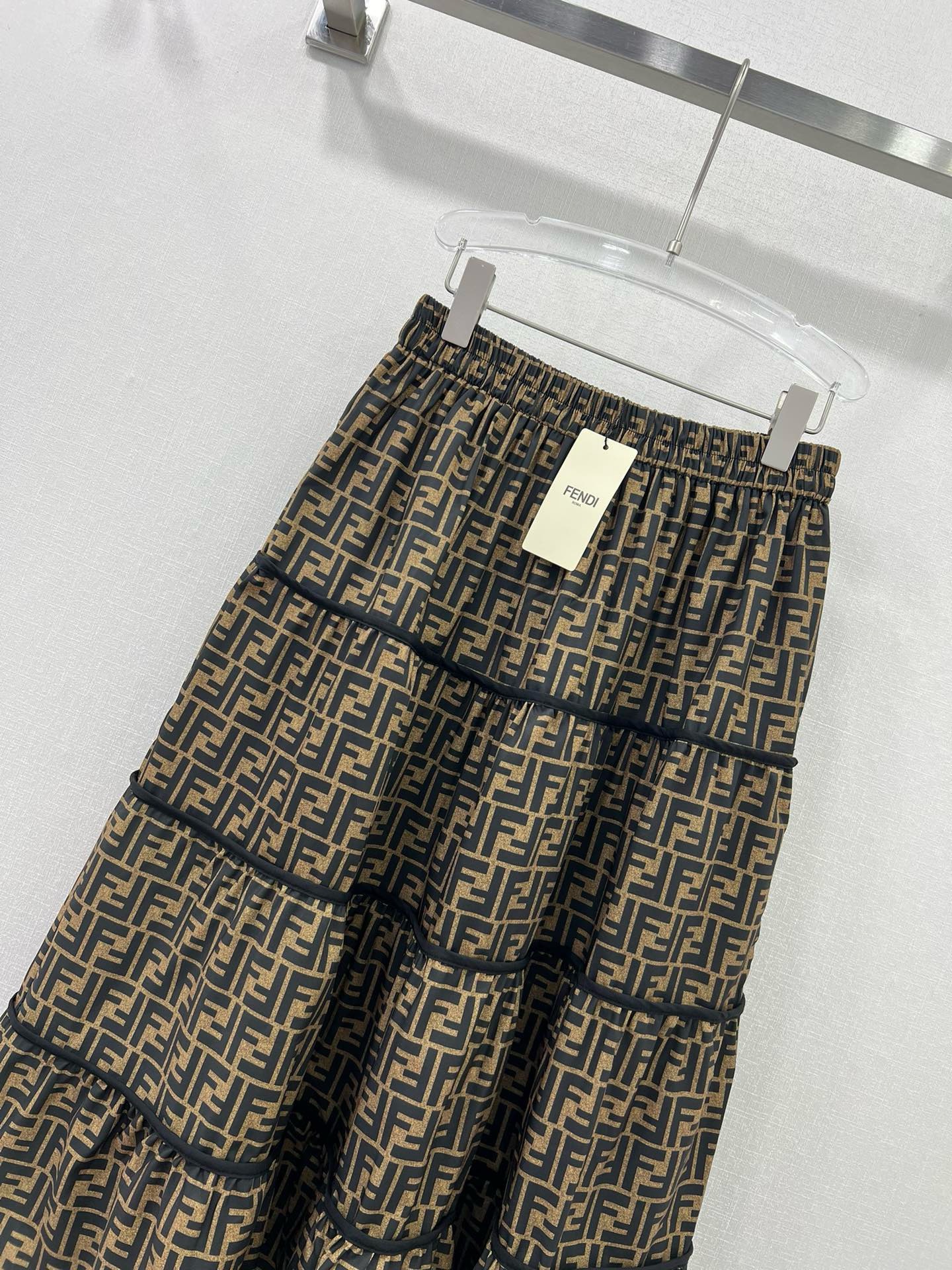 Bagsaaa F**di Midi Long SKirt FF Motif