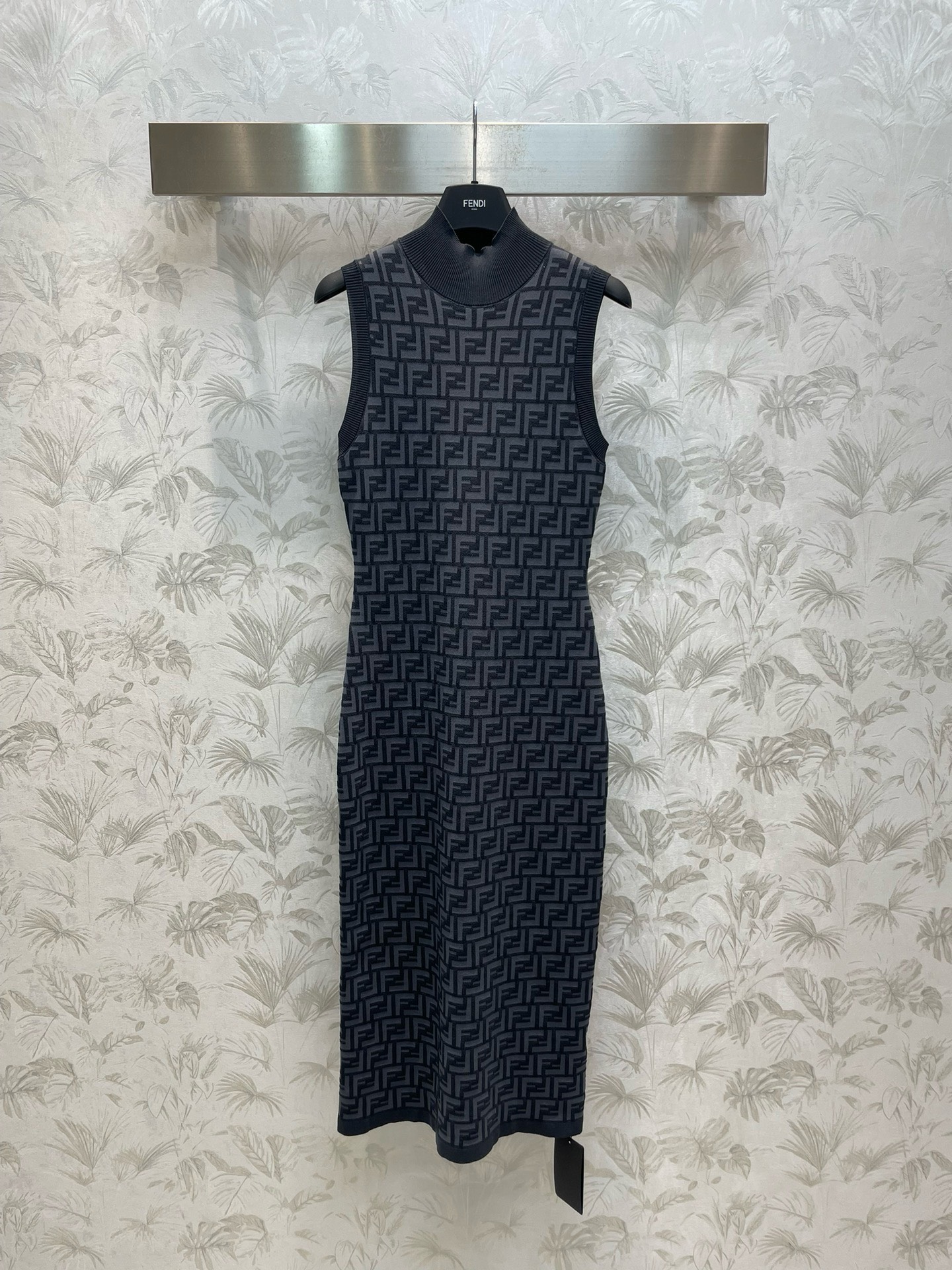 Bagsaaa F**di Grey Sleeveless Dress