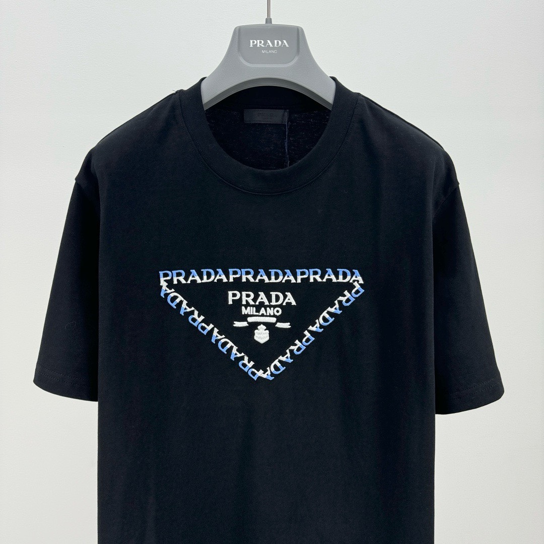 Bagsaaa Pra*a Triangle Logo Black T-Shirt 02