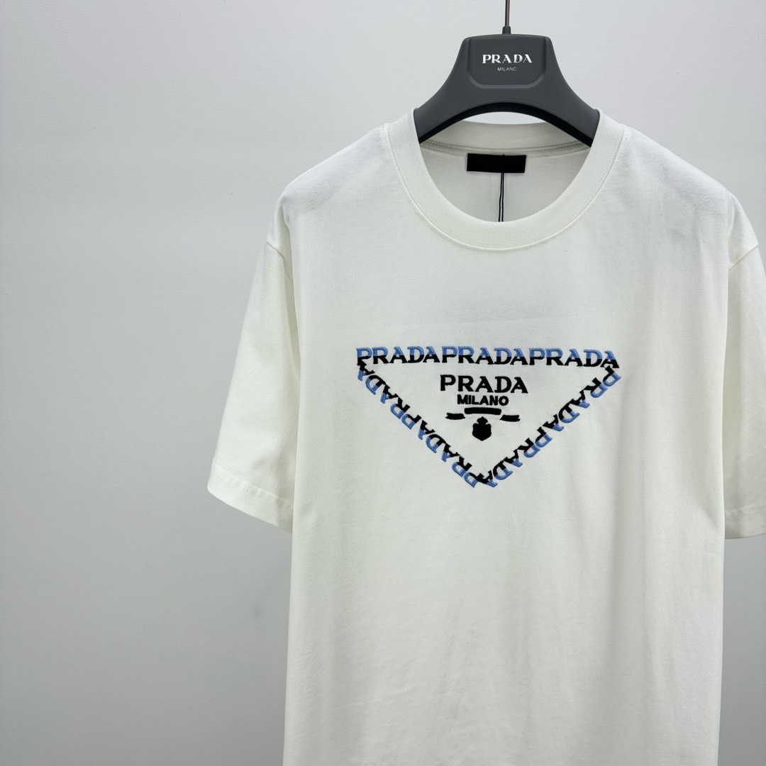 Bagsaaa Pra*a Triangle Logo White T-Shirt 02