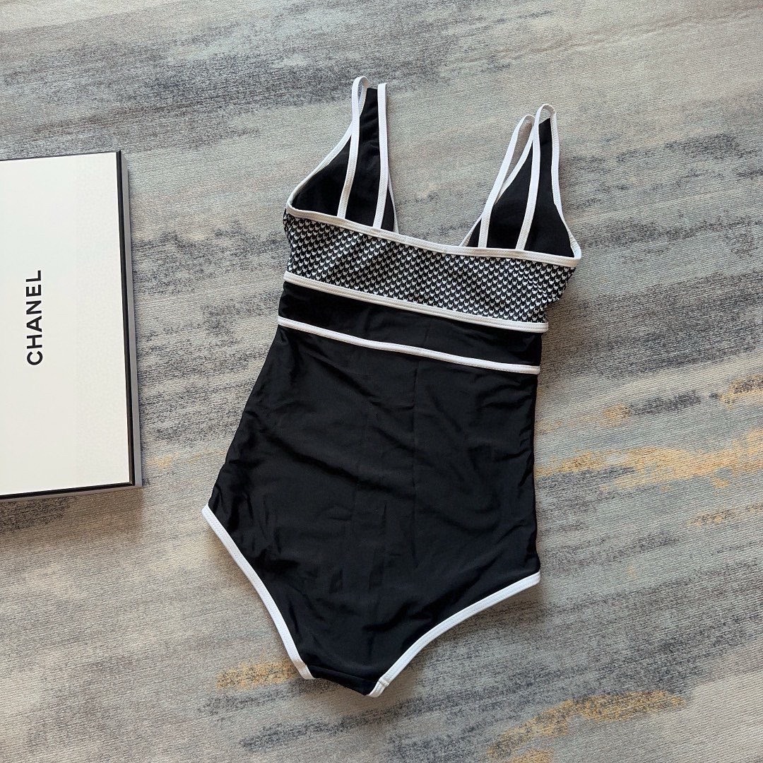 Bagsaaa Chnael One Piece Swimwear