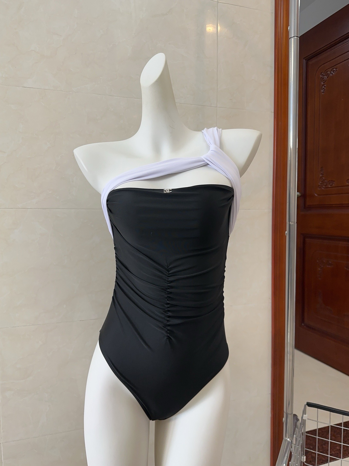 Bagsaaa Ch**el One Piece Two Toned