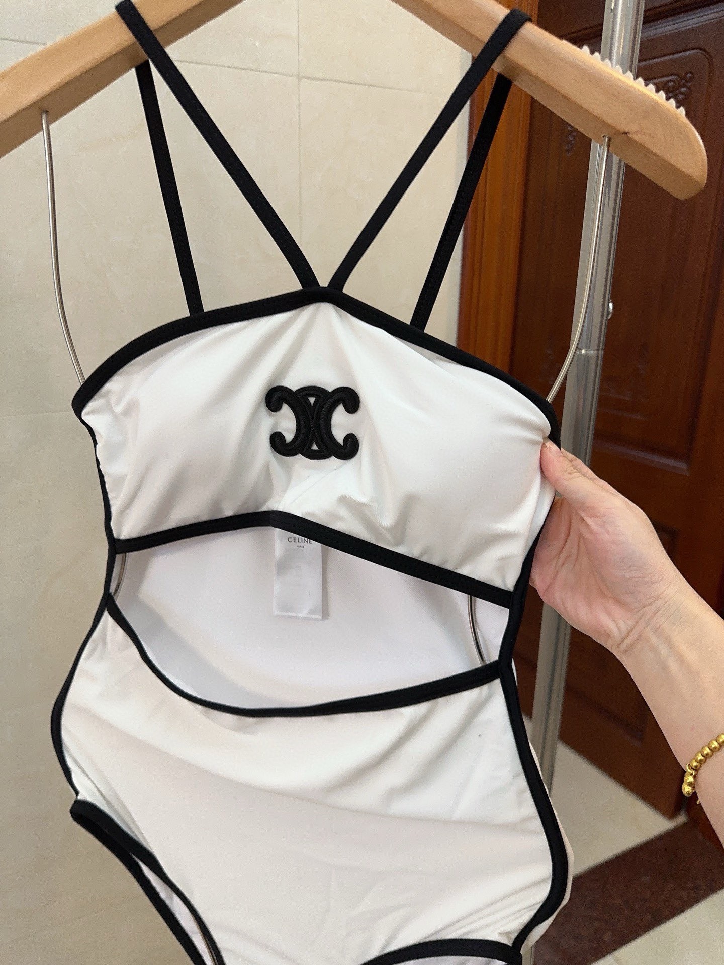 Bagsaaa Ce1i*e One Piece White Swimwear