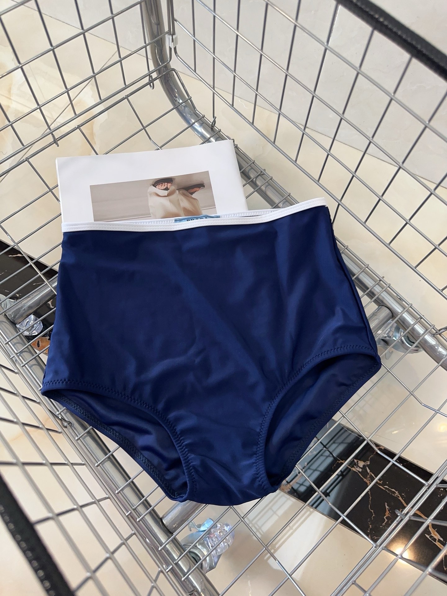 Bagsaaa Pra*a BLue Bikini 02