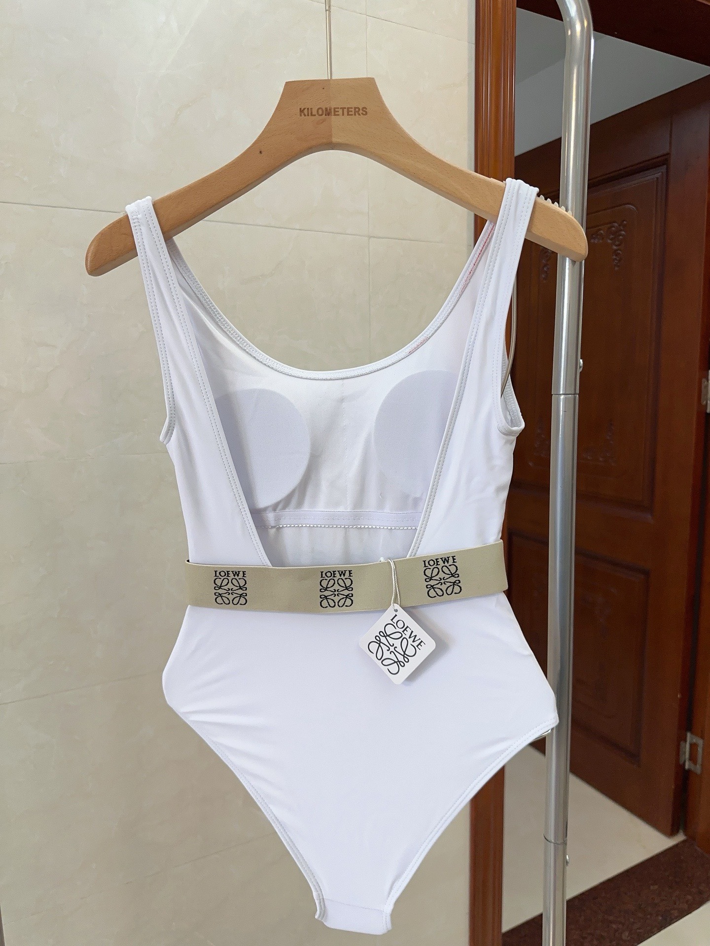 Bagsaaa L0ew* White One Piece Swimwear