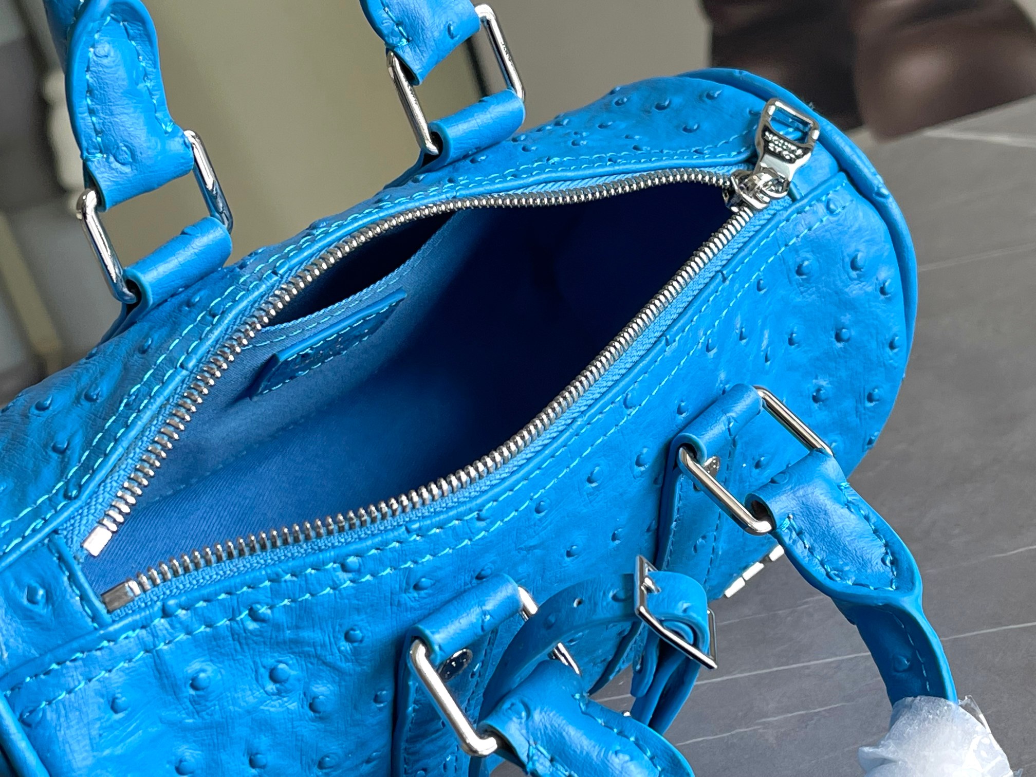 Bagsaaa L0vis Vvtt0n Keepall Bandoulière 25 Blue Ostrich leather - 25 x 15 x 11 cm