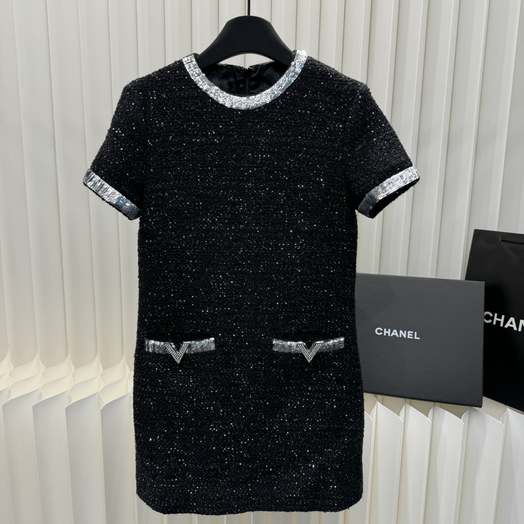 Bagsaaa Valentio Black Tweed Dress