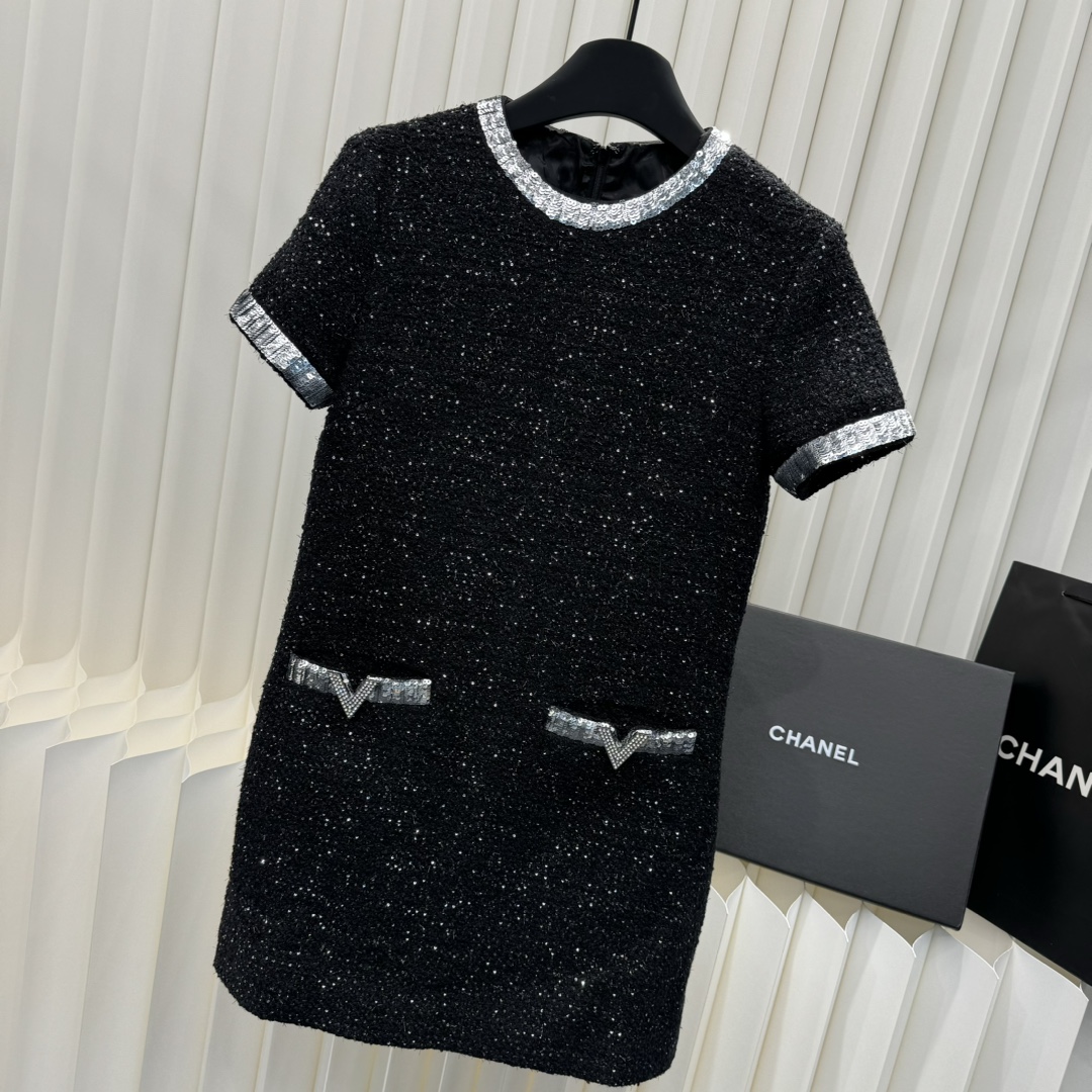 Bagsaaa Valentio Black Tweed Dress