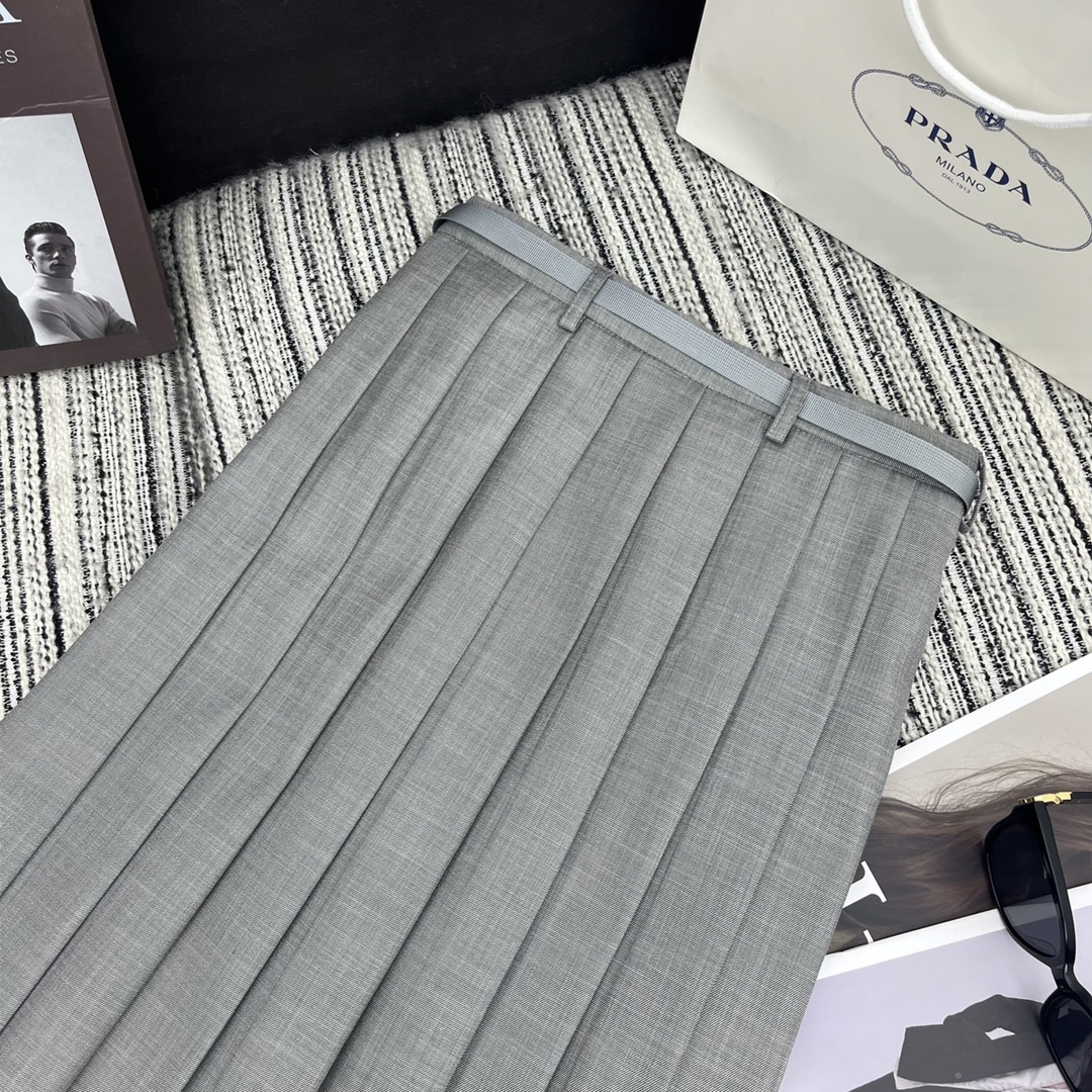 Bagsaaa Pra*a Pleat Long Skirt Grey With Belt