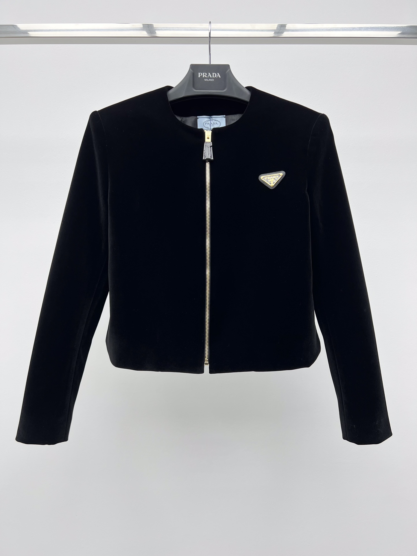 Bagsaaa Pra*a Velvet Black Jacket