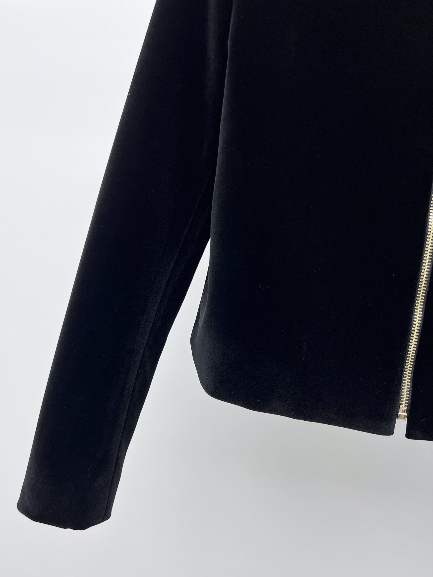 Bagsaaa Pra*a Velvet Black Jacket