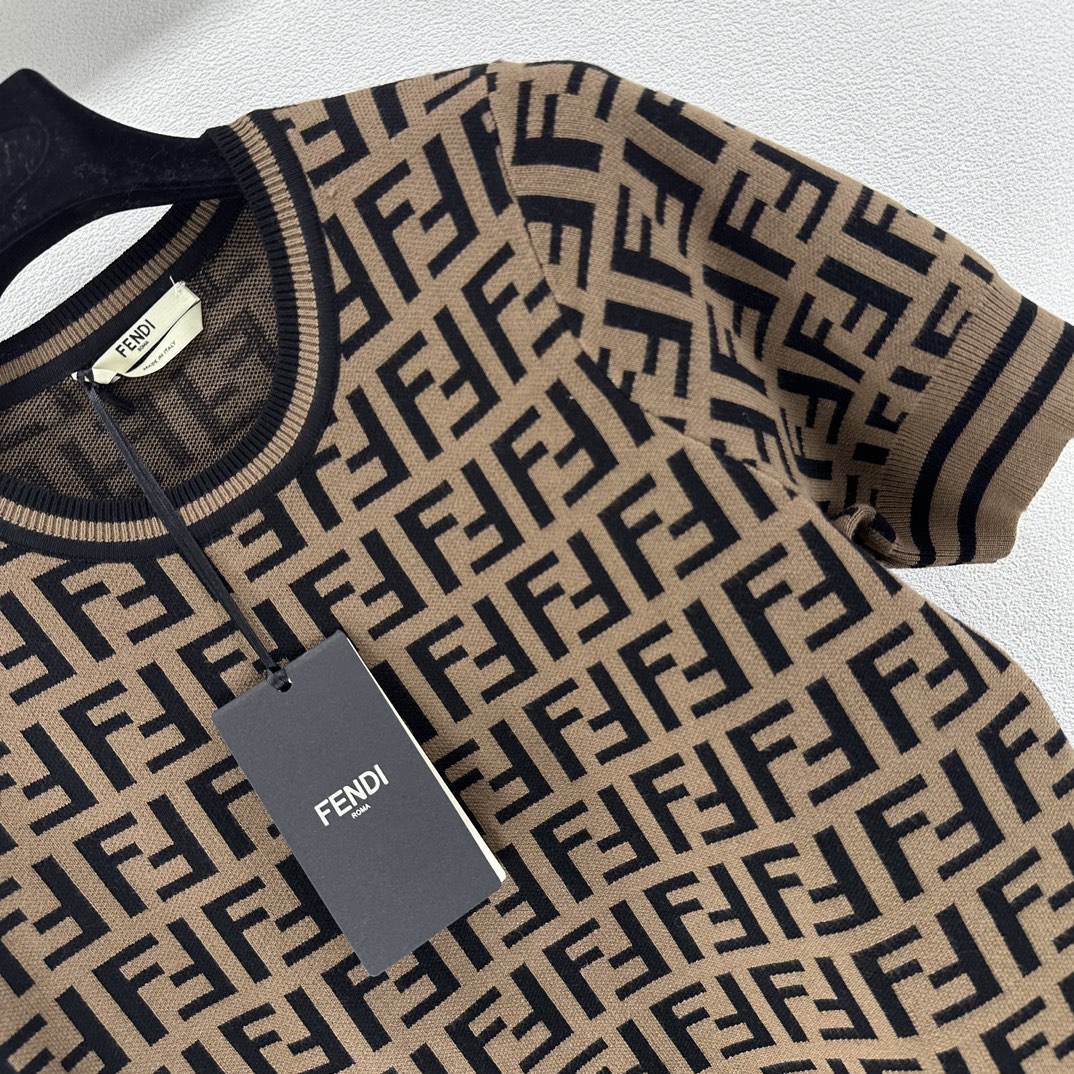 BAGSAAA F**di FF MOTIF SHORT SLEEVES PULLOVER