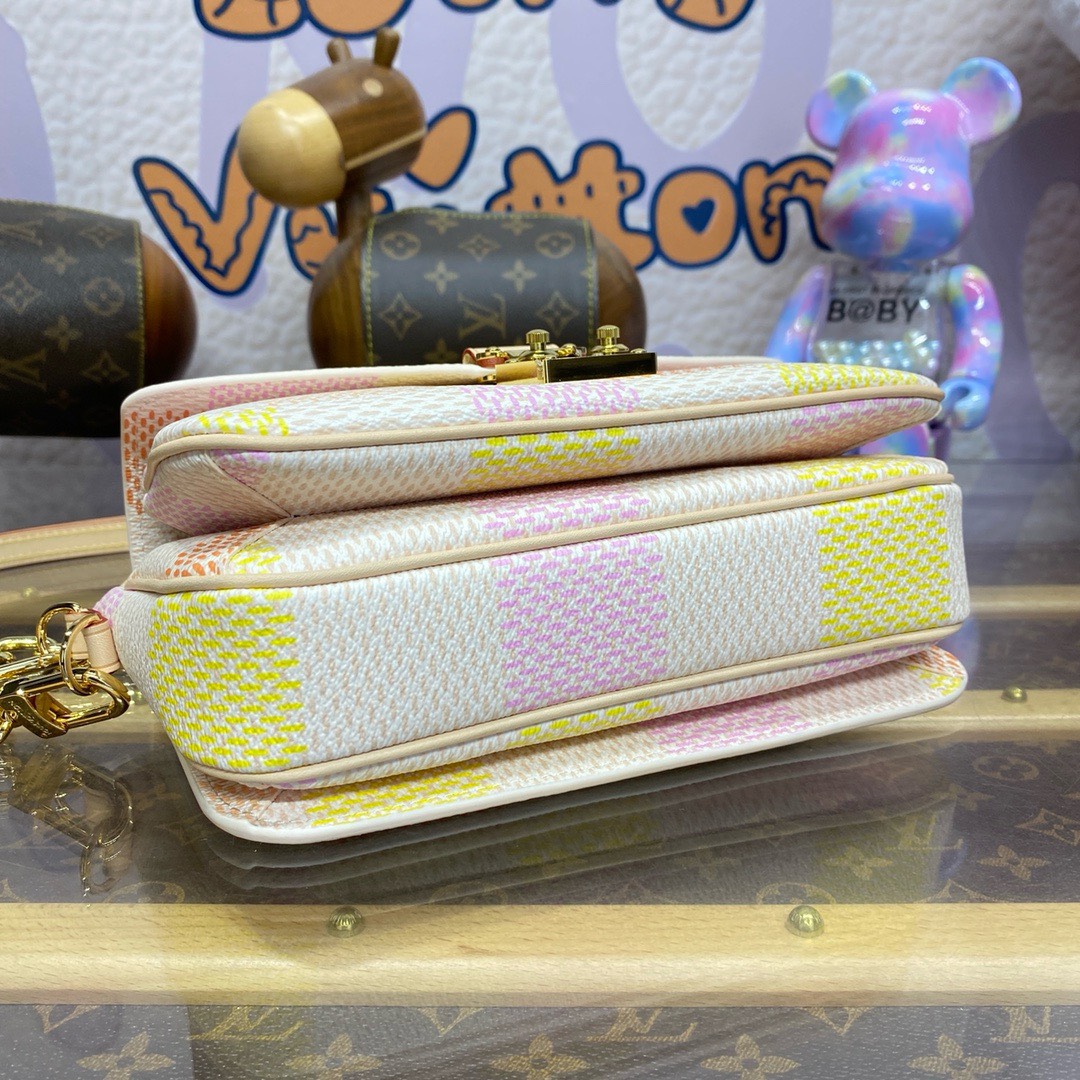 Bagsaaa L0vis Vvtt0n Pochette Métis East West Peach Damier Giant coated canvas - 8.5 x 5.3 x 2.4 inches