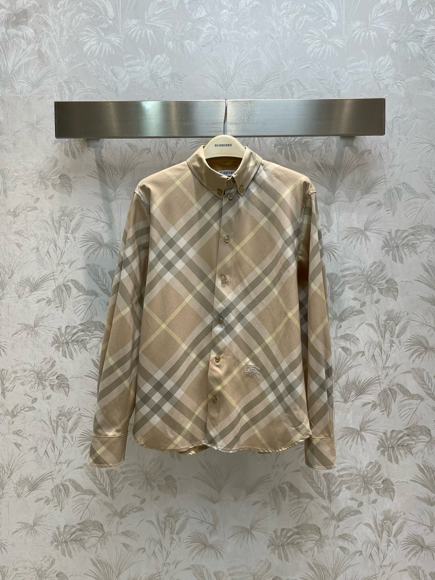 Bagsaaa Bv*b*rry Natural Button-down Checked Shirt
