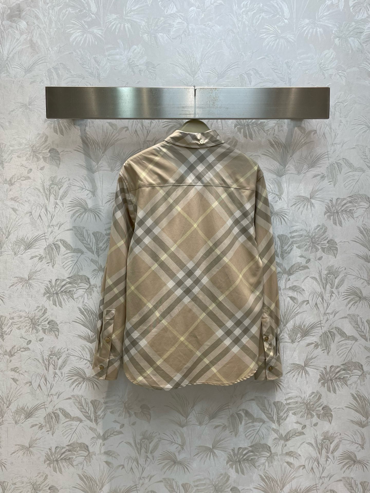 Bagsaaa Bv*b*rry Natural Button-down Checked Shirt