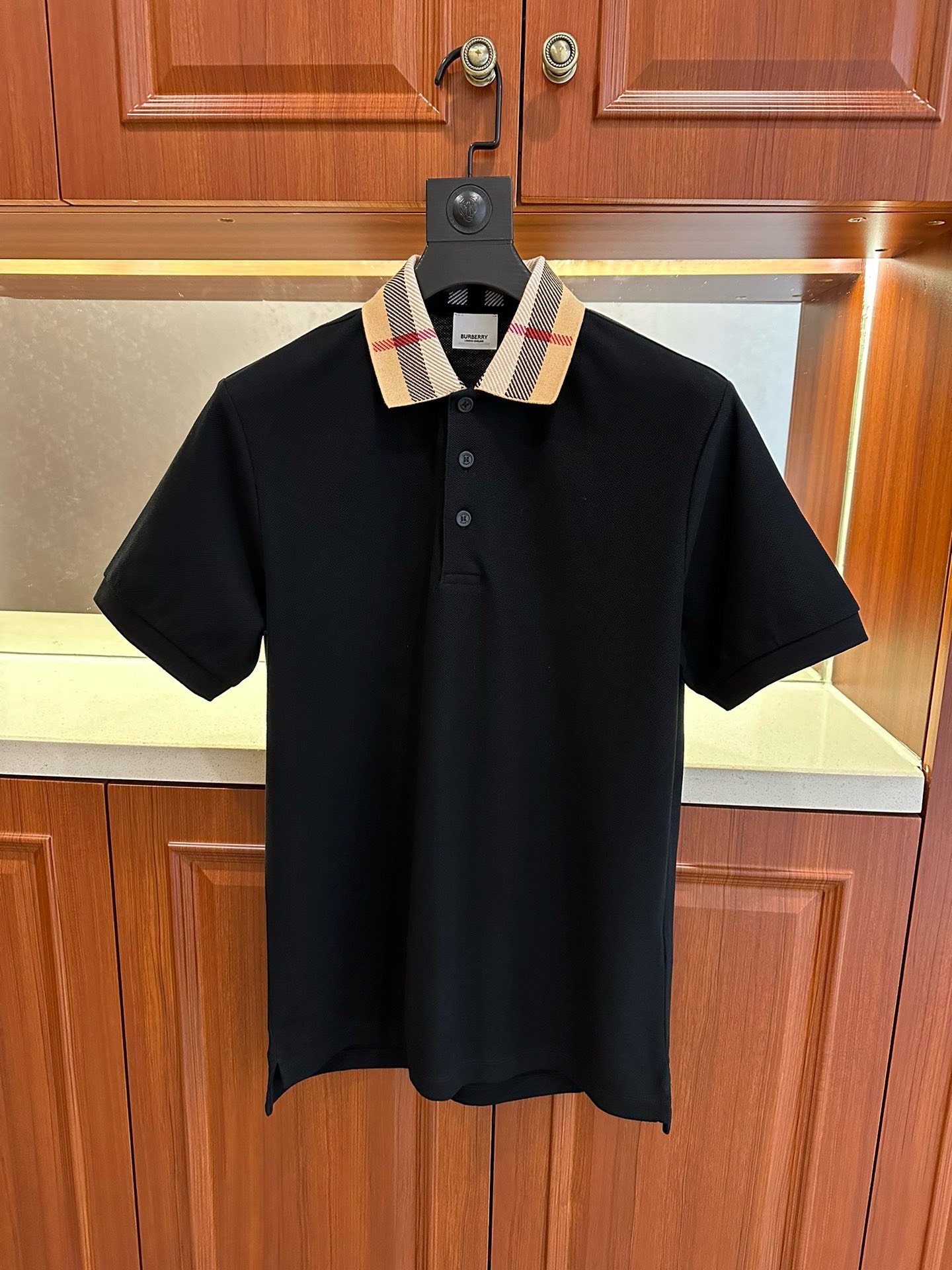 BAGSAAA Bv*b*rry LONDON ENGLAND POLO CODY SHIRT BLACK