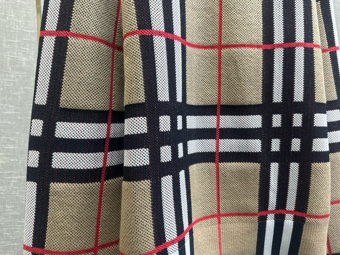 Bagsaaa Burrberry Check Cotton Blend Sweater