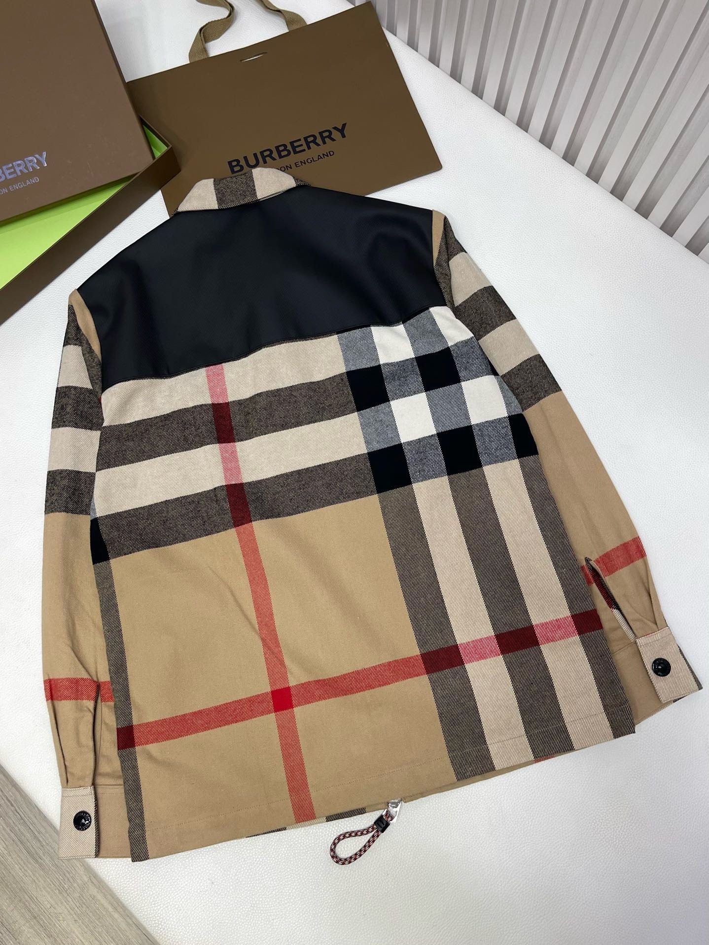 Bagsaaa Burrberry contrast panel check shirt