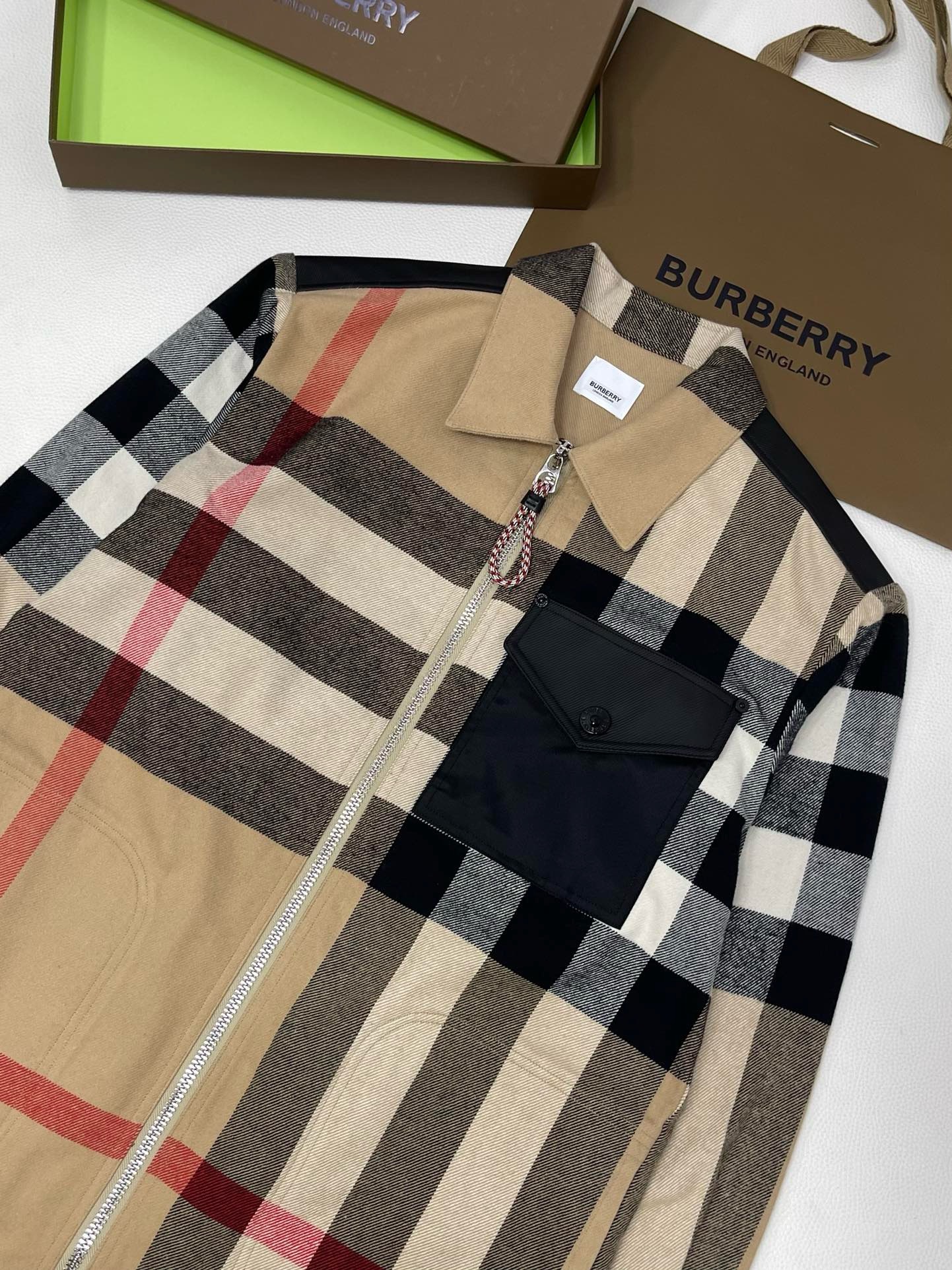 Bagsaaa Burrberry contrast panel check shirt