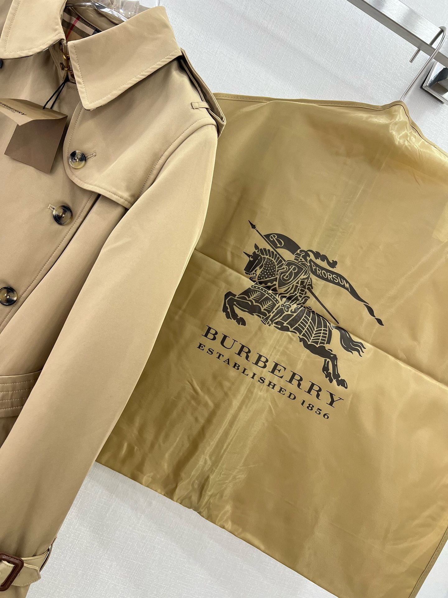Bagsaaa Bv*b*rry Short Kensington Heritage Trench Coat
