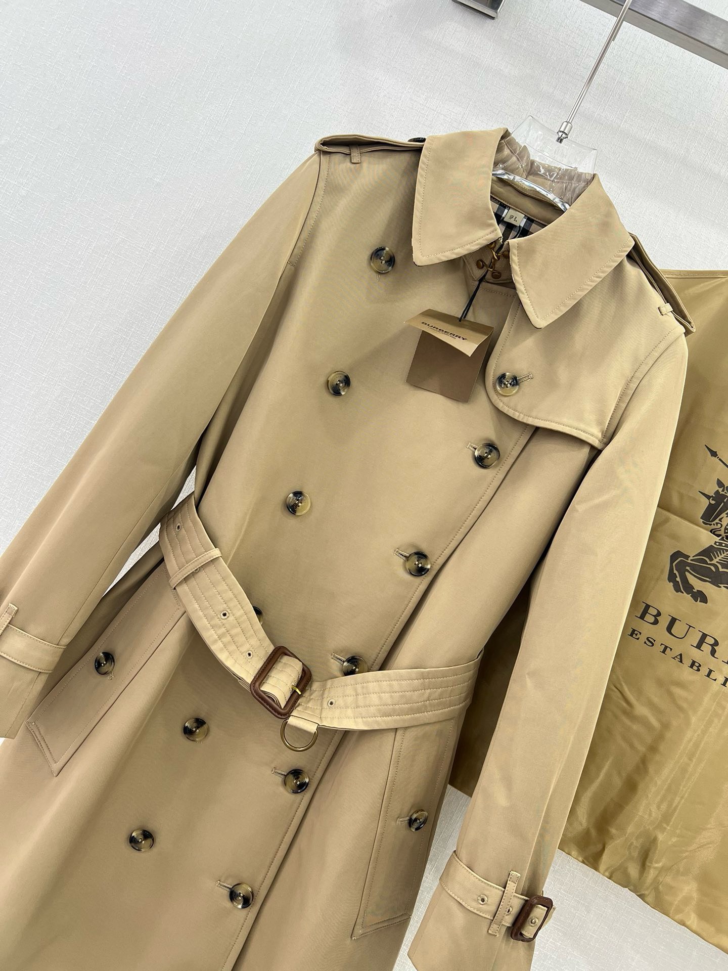 Bagsaaa Bv*b*rry Short Kensington Heritage Trench Coat