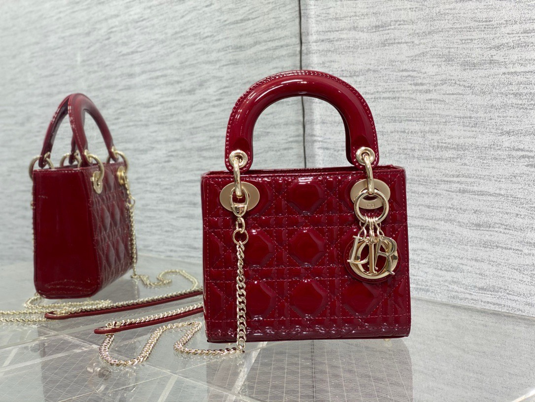 Bagsaaa D10r Mini Lady Bag Red Patent Cannage Calfskin 17cm