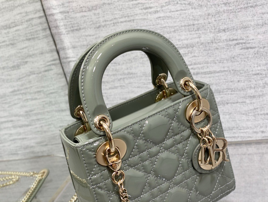Bagsaaa D10r Mini Lady Bag Grey Patent Cannage Calfskin 17cm