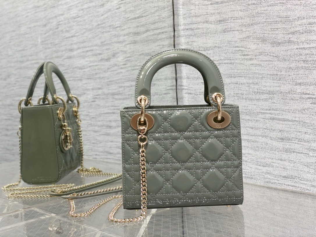 Bagsaaa D10r Mini Lady Bag Grey Patent Cannage Calfskin 17cm