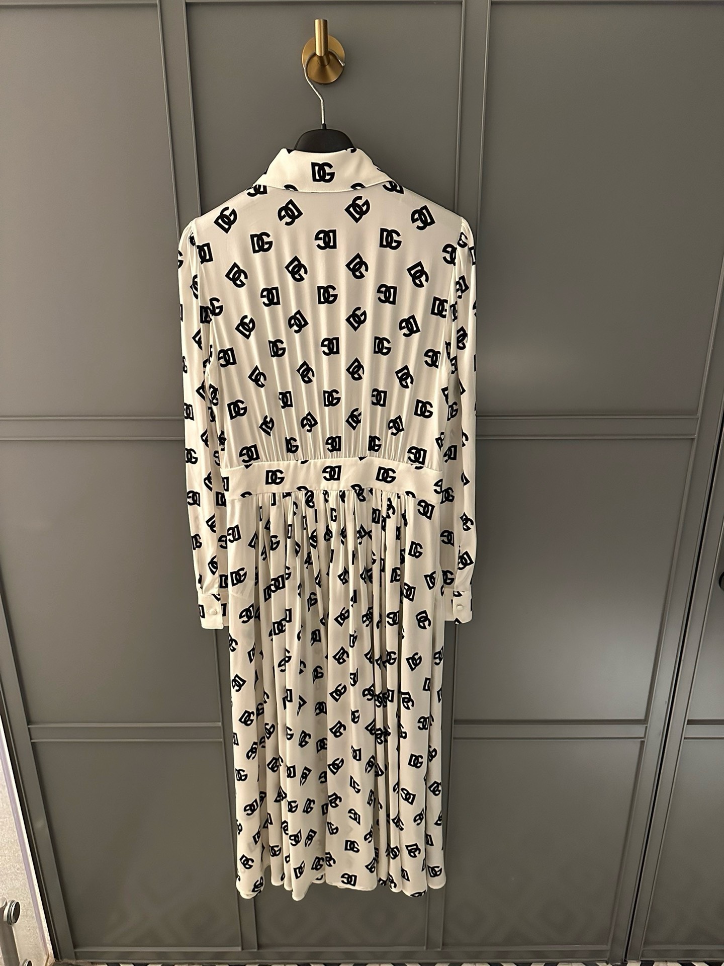 Bagsaaa Dolce & Gabbana Allover DG Printed Midi Dress