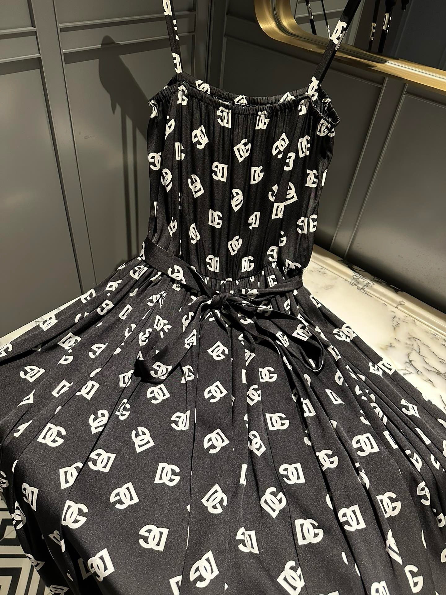 BAGSAAA DOLCE&GABBANA BLACK SILK MIDI DRESS WITH LOGO MONOGRAM PRINT