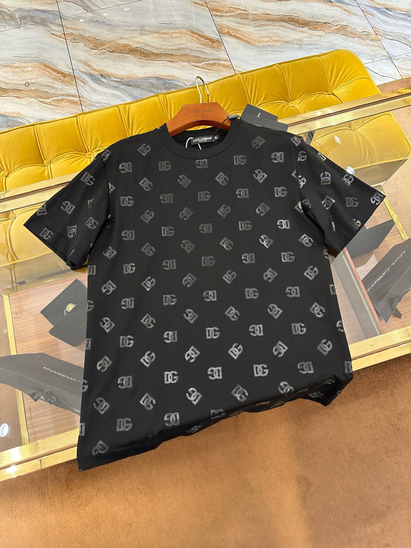 Bagsaaa Dolce&Gabbana T-SHIRT MCORTA GIRO in black