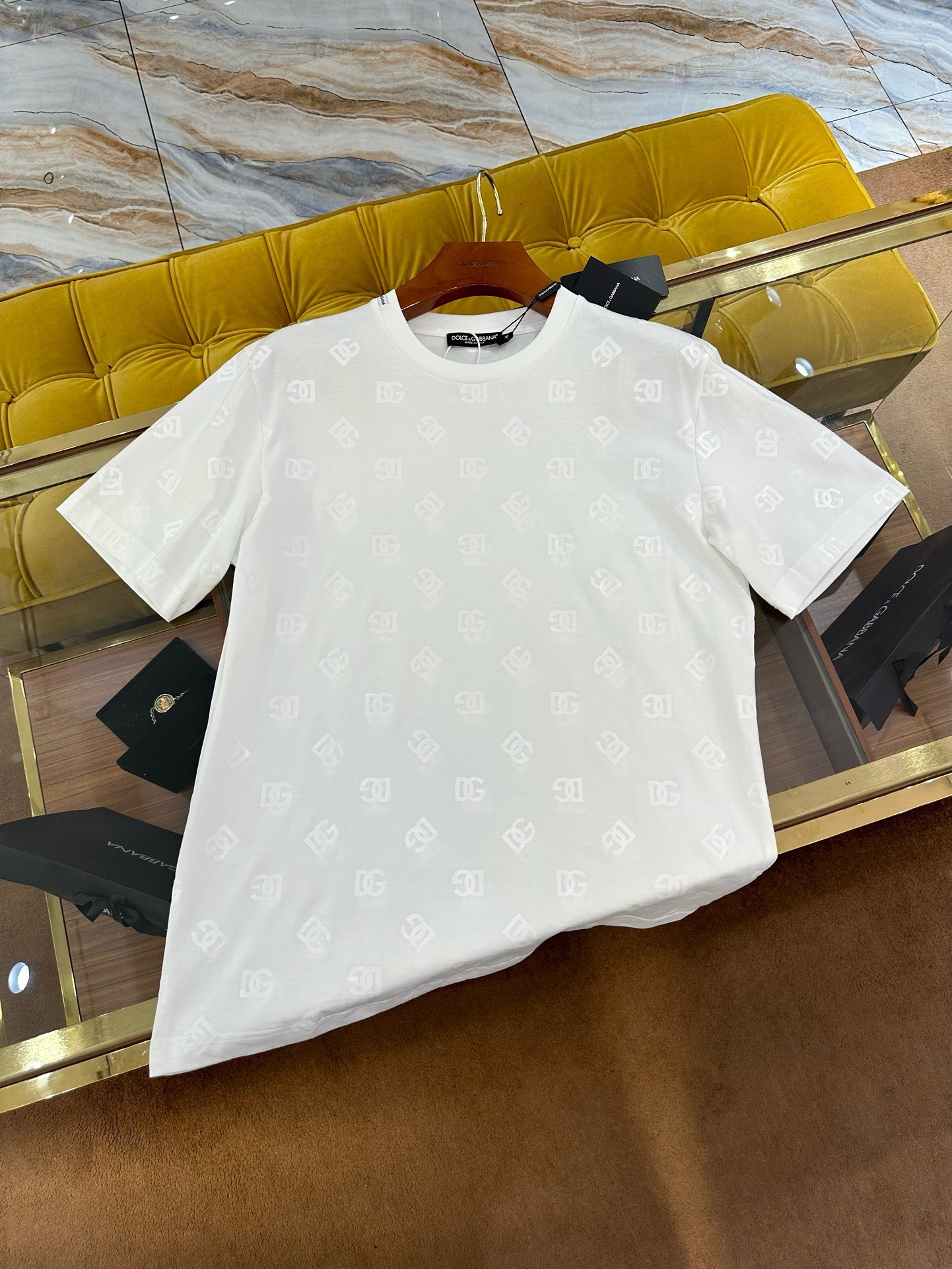 Bagsaaa Dolce&Gabbana T-SHIRT MCORTA GIRO in white
