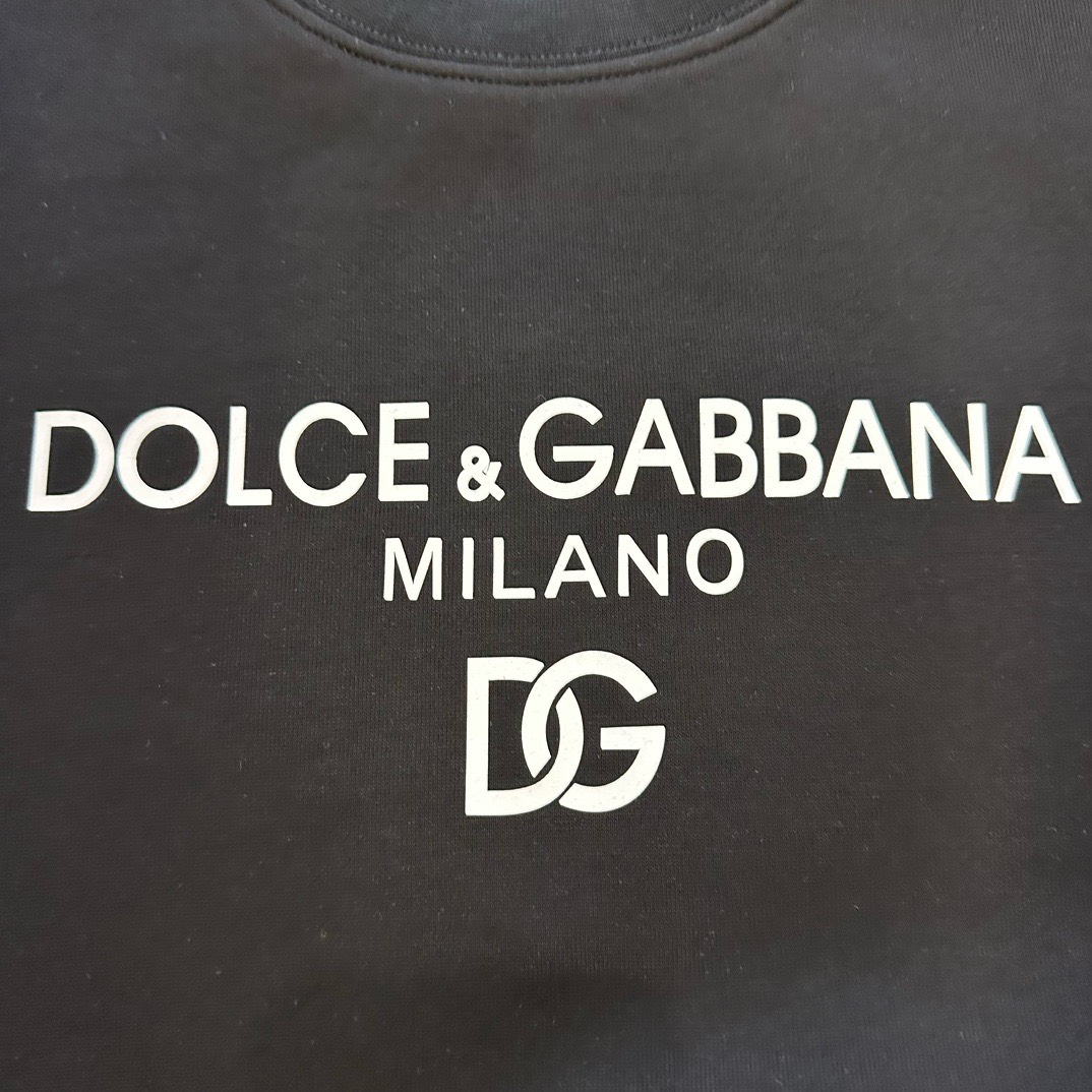 Bagsaaa DOLCE & GABBANA Cotton crew-neck black sweatshirt