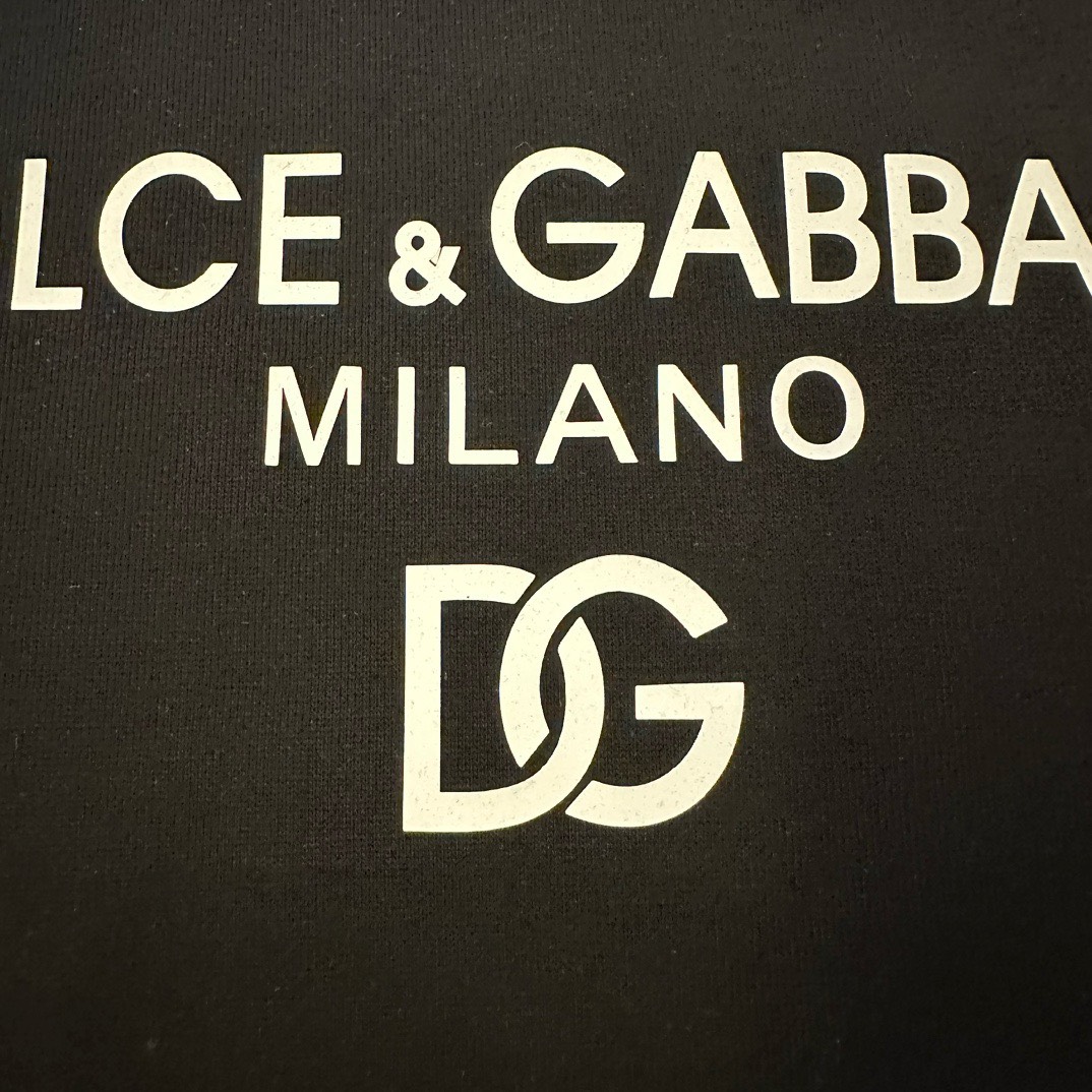 Bagsaaa DOLCE & GABBANA Cotton crew-neck black sweatshirt