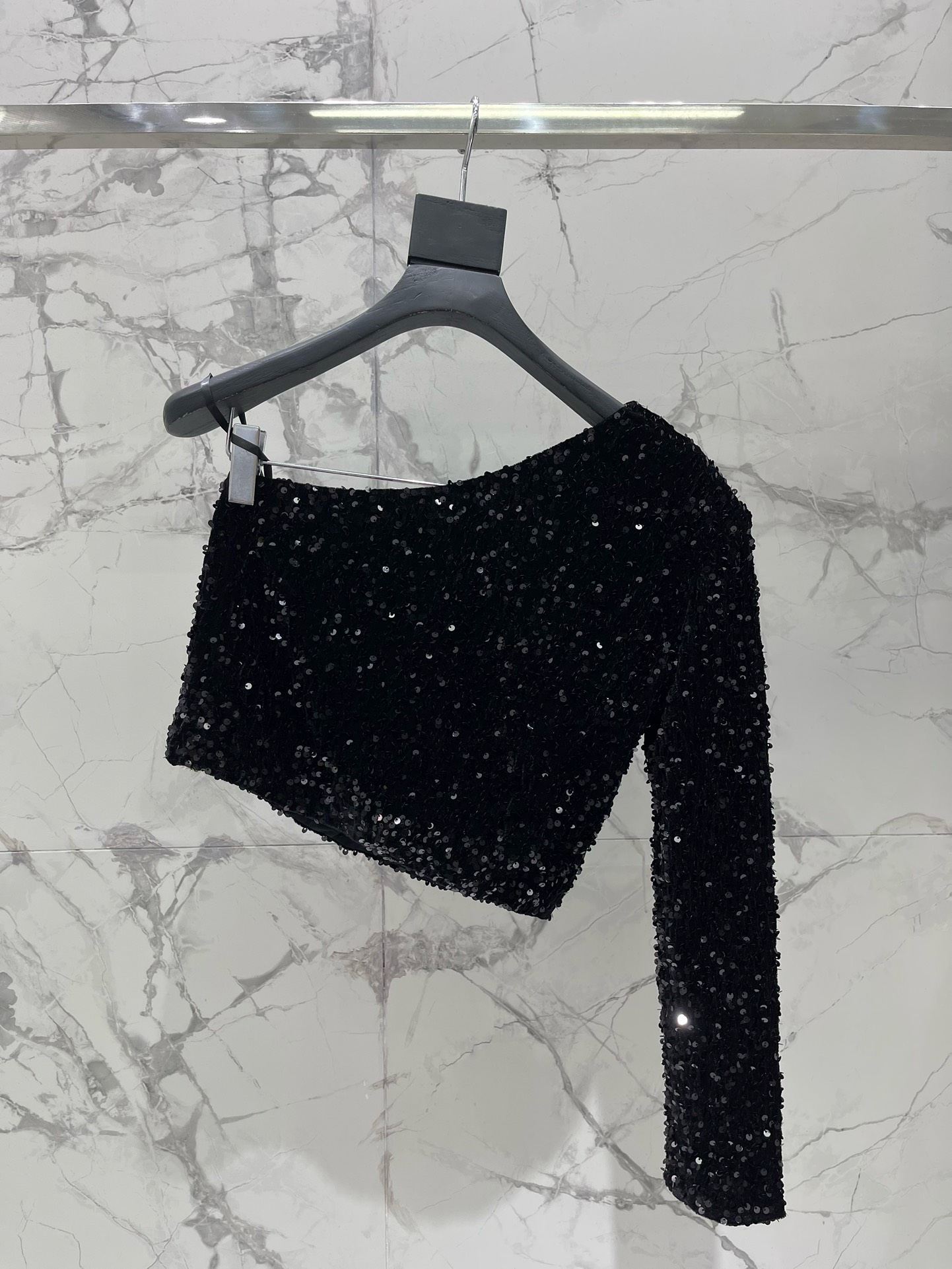 Bagsaaa Y51 Sequins Black Top