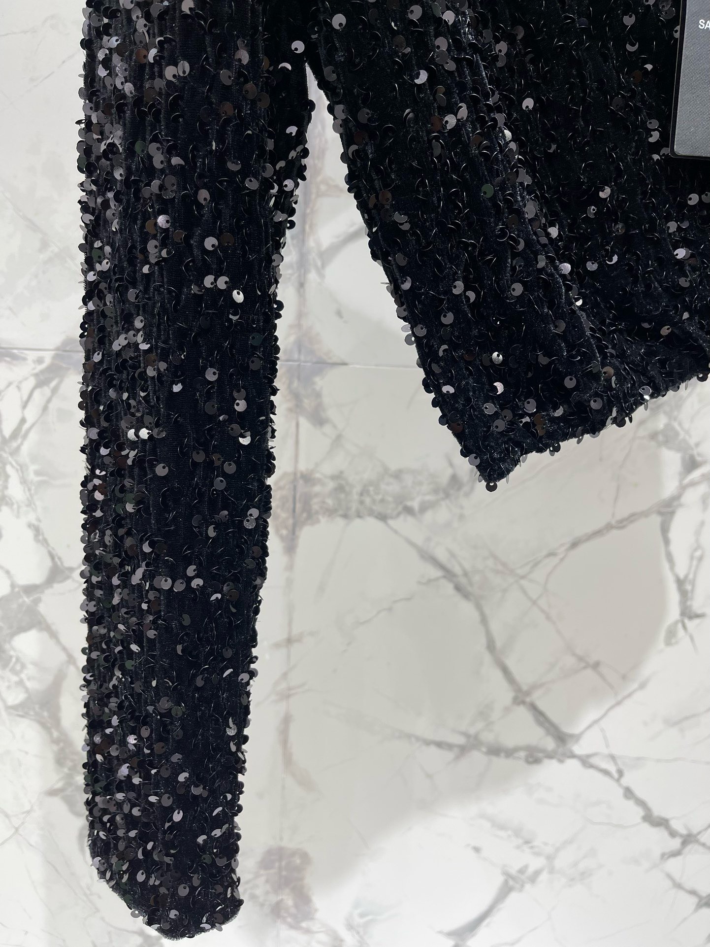 Bagsaaa Y51 Sequins Black Top