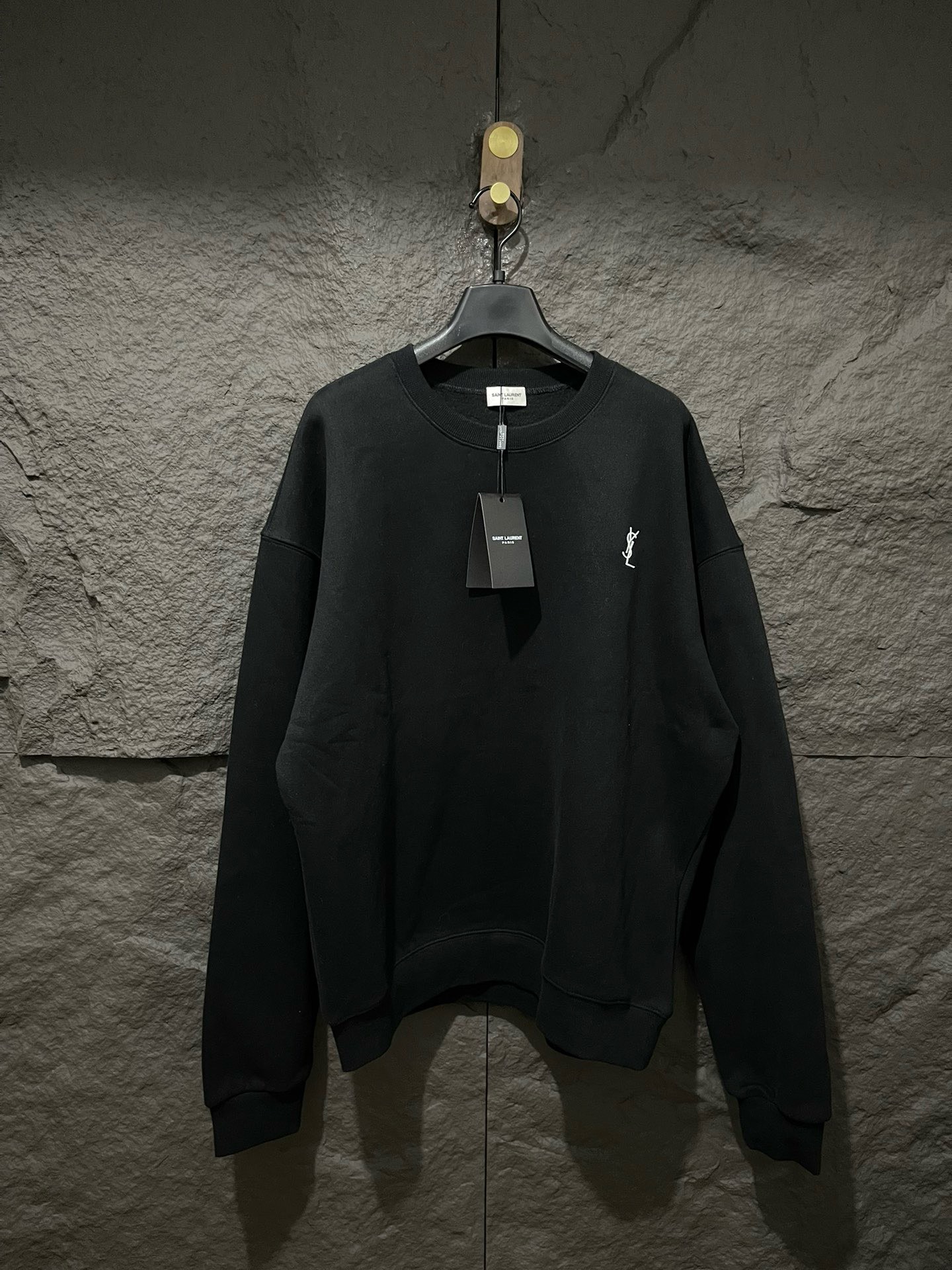 Bagsaaa Y51 Black Sweater