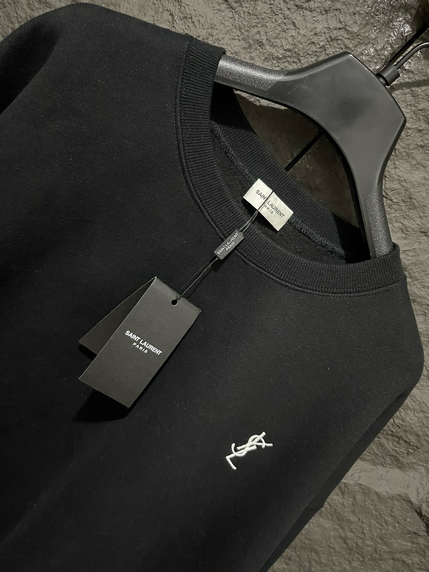 Bagsaaa Y51 Black Sweater