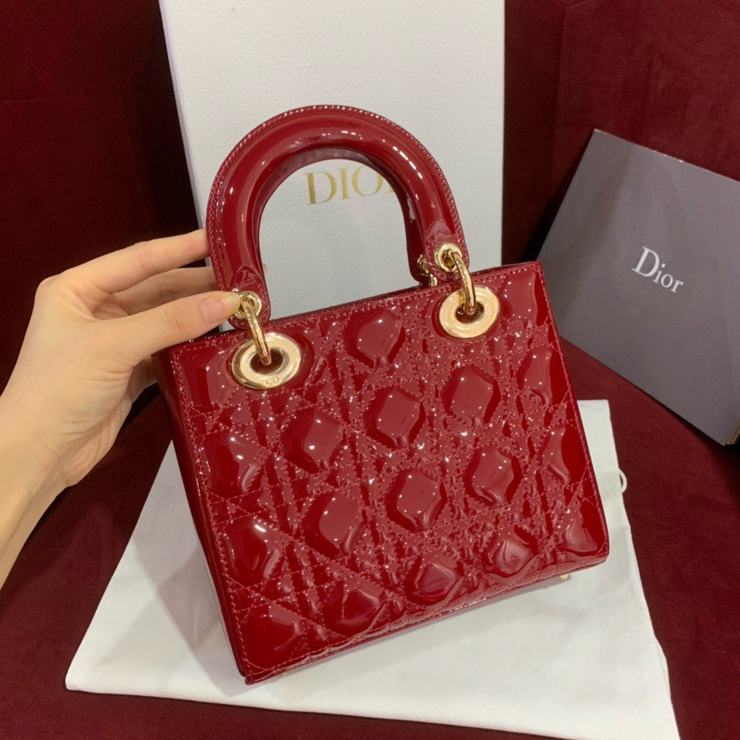 Bagsaaa D10r Small Lady Bag Red Patent Cannage Calfskin 20cm
