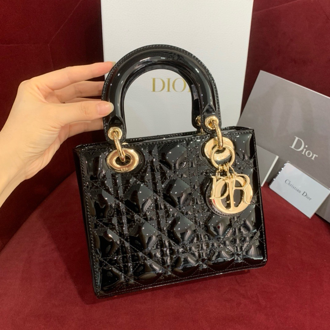 Bagsaaa D10r Small Lady Bag Black Patent Cannage Calfskin 20cm