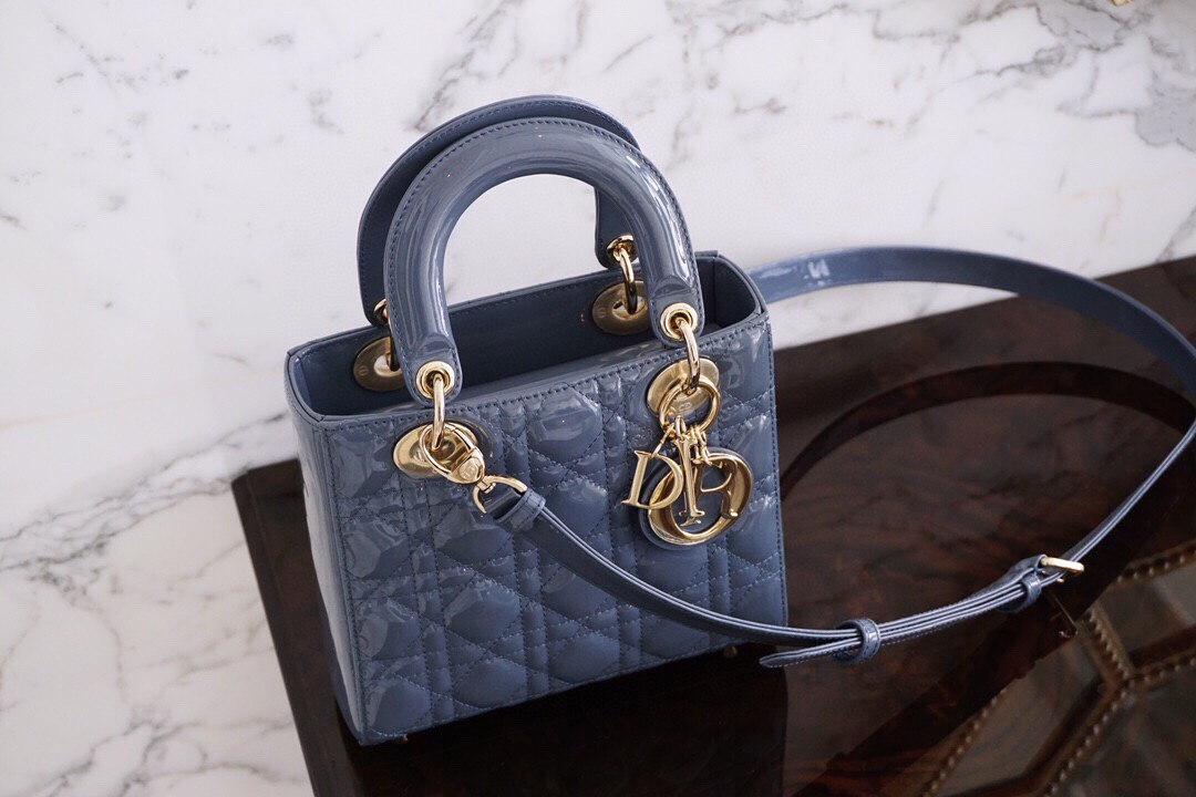 Bagsaaa D10r Small Lady Bag Blue Patent Cannage Calfskin 20cm