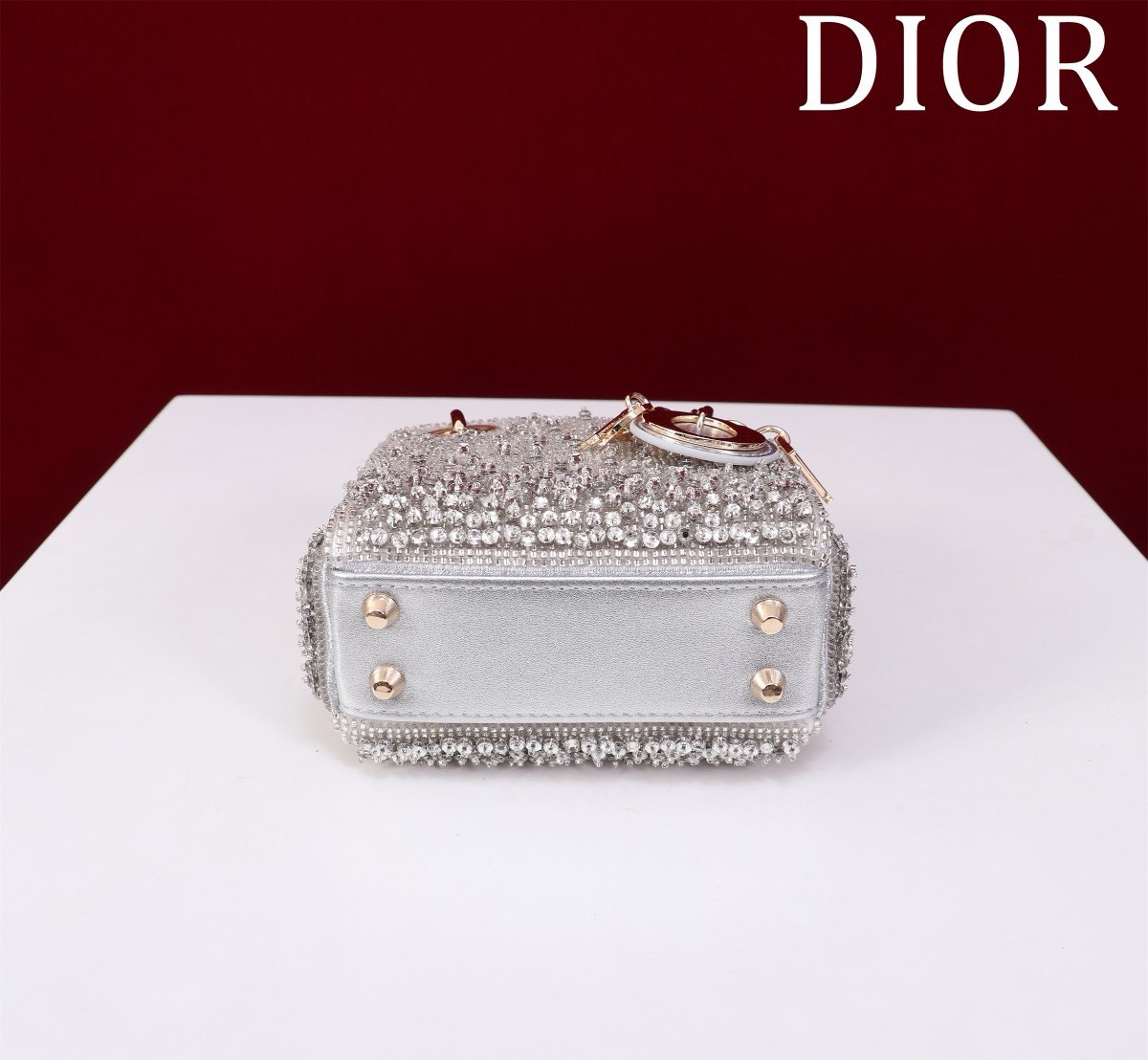 Bagsaaa D10r Lady Micro Silver-Tone Satin with Gradient Bead Embroidery 12 x 10.2 x 5cm