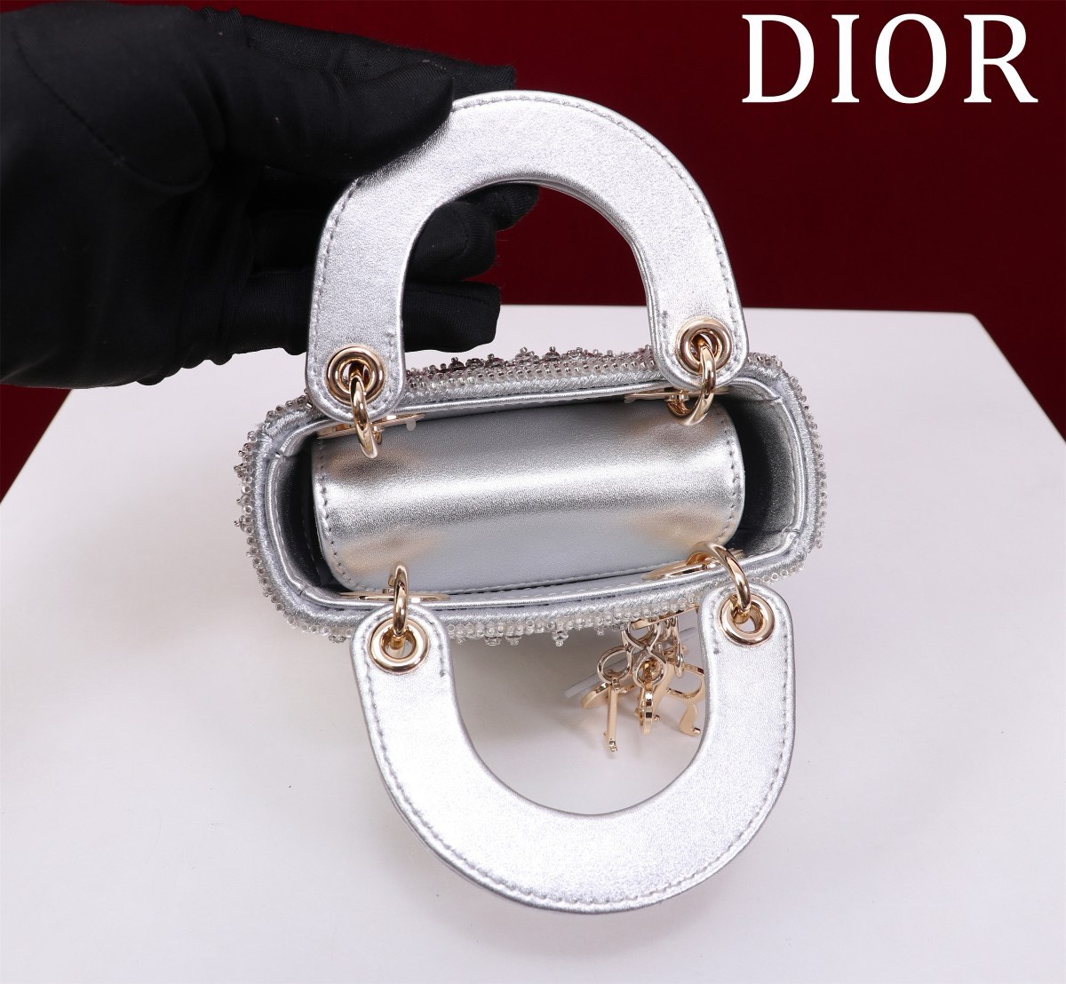 Bagsaaa D10r Lady Micro Silver-Tone Satin with Gradient Bead Embroidery 12 x 10.2 x 5cm
