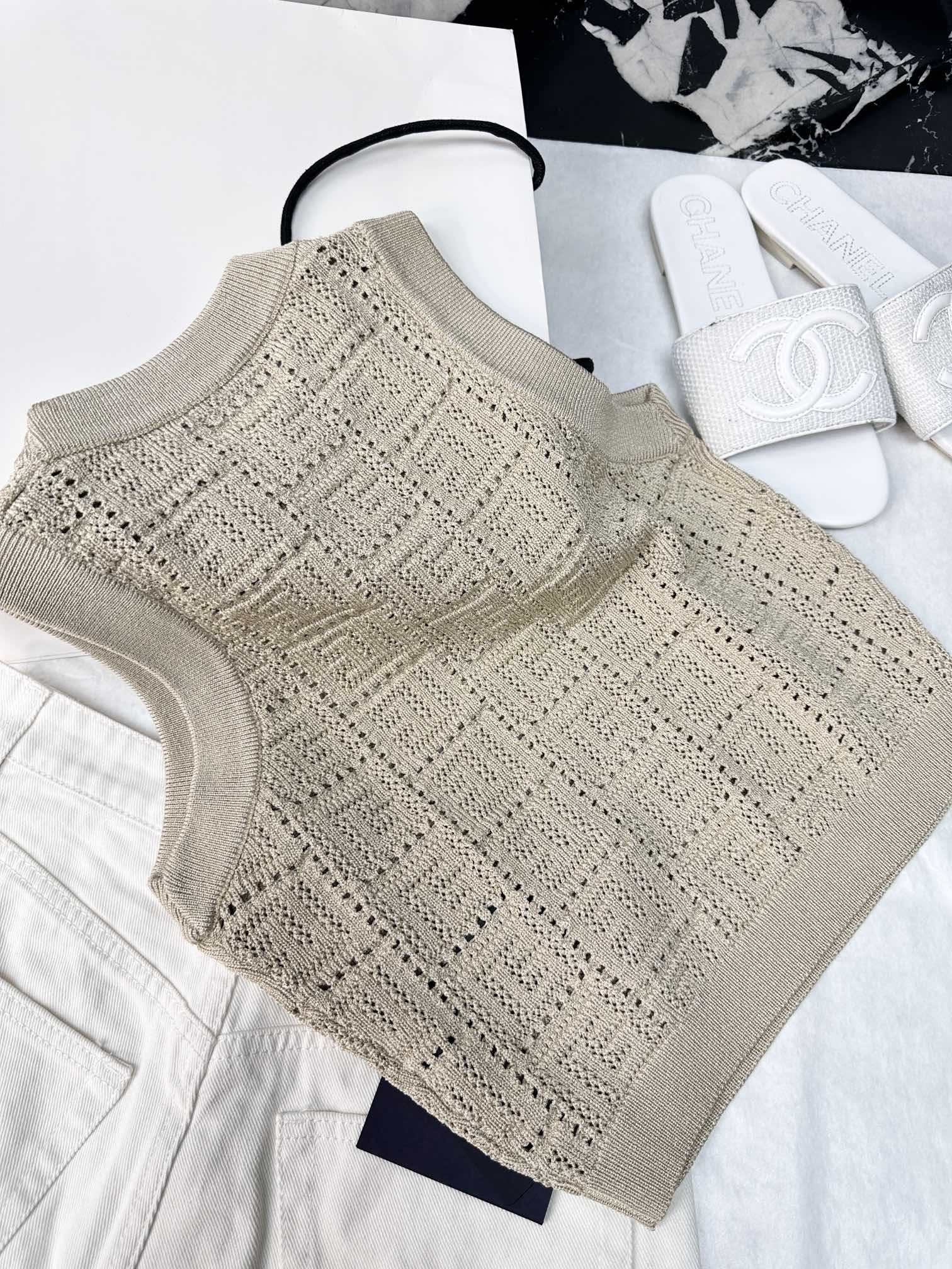 Bagsaaa Balmain Sleeveless Monogram Mesh Knit Top