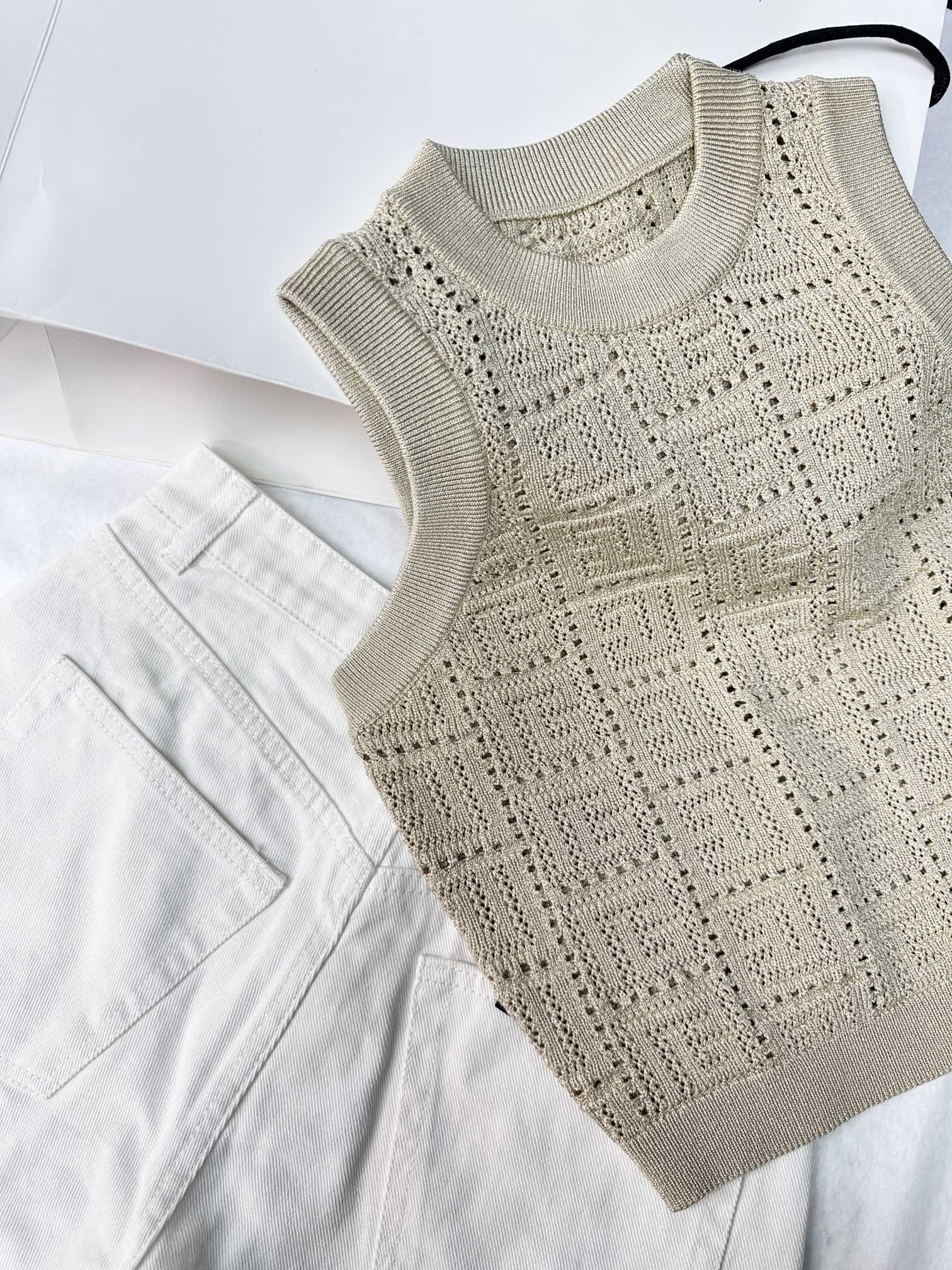 Bagsaaa Balmain Sleeveless Monogram Mesh Knit Top