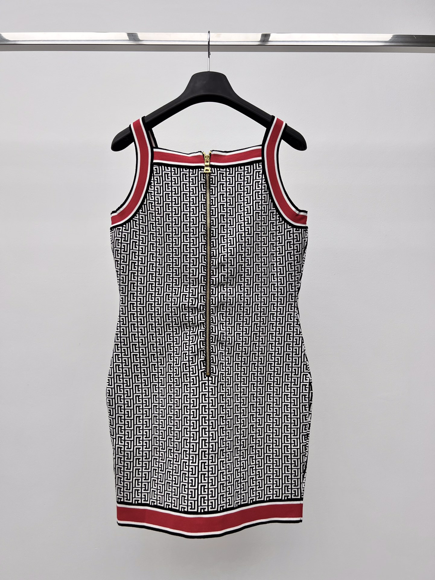 BAGSAAA BALMAIN SLEEVELESS KNIT MINI DRESS IN MULTICOLOR