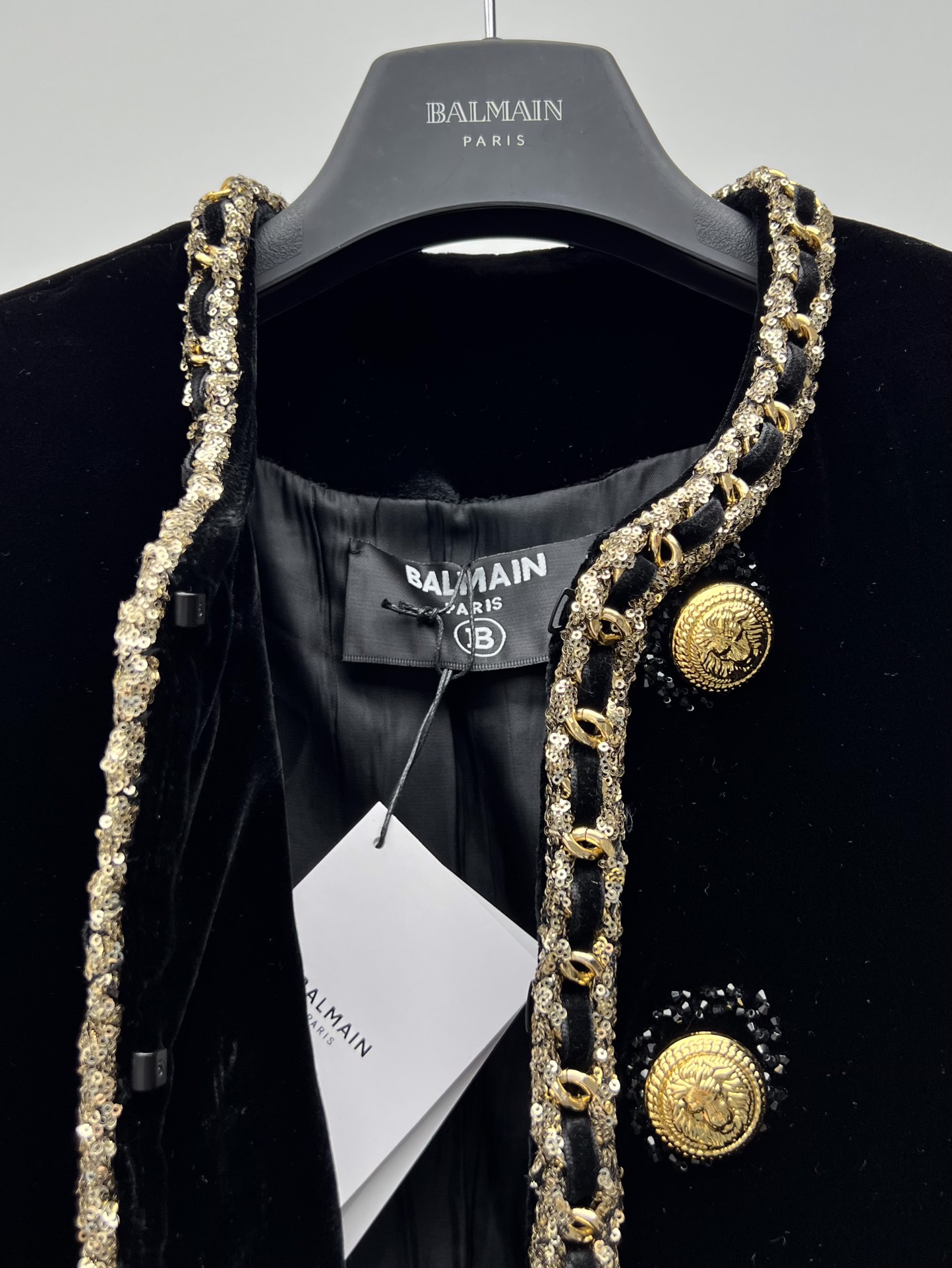 BAGSAAA BALMAIN SEQUINS EMBROIDERED JACKET